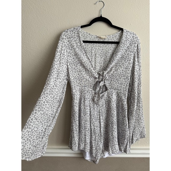 Altar'd State Pants - Altard State Romper Womens Medium Grey White Leopard Print Long Sleeve Tie Front